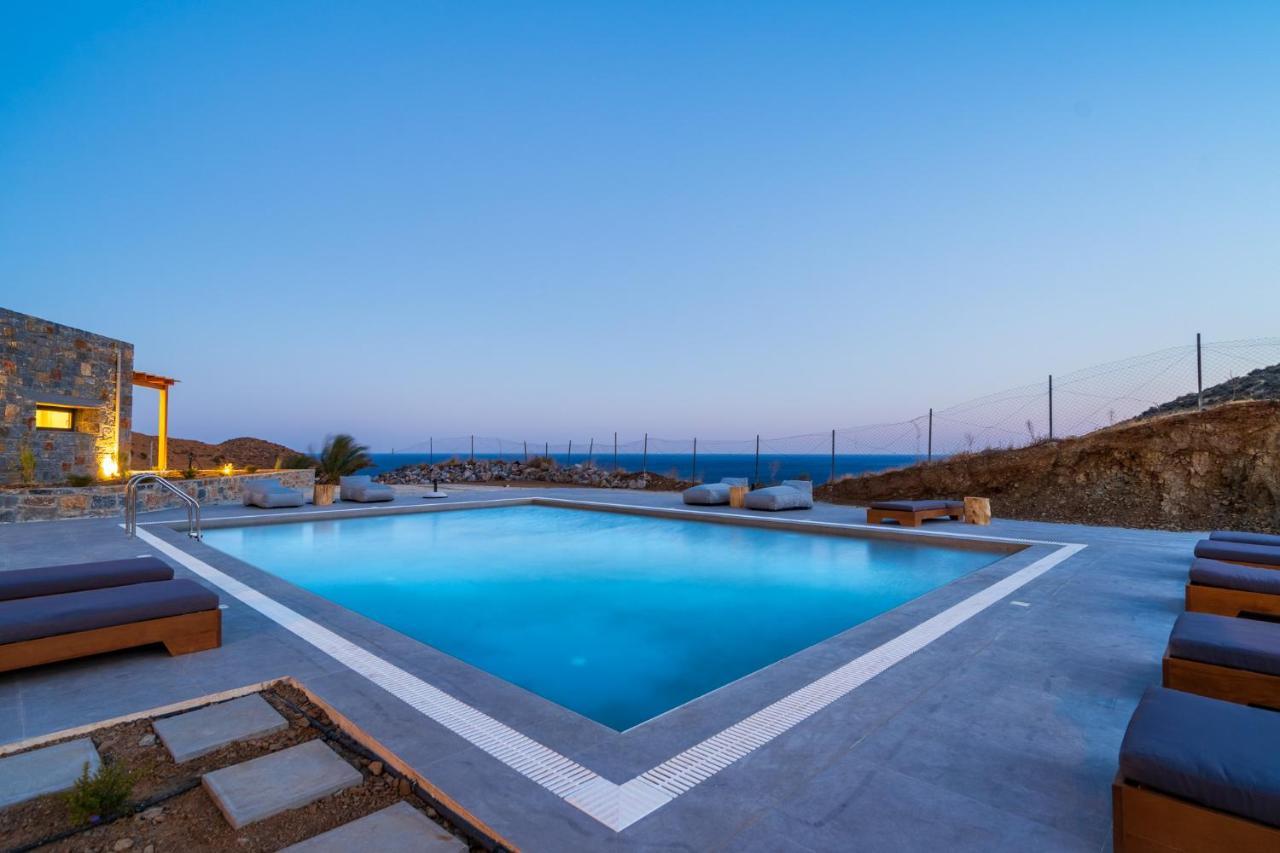 Celine Private Residences Léntas Buitenkant foto